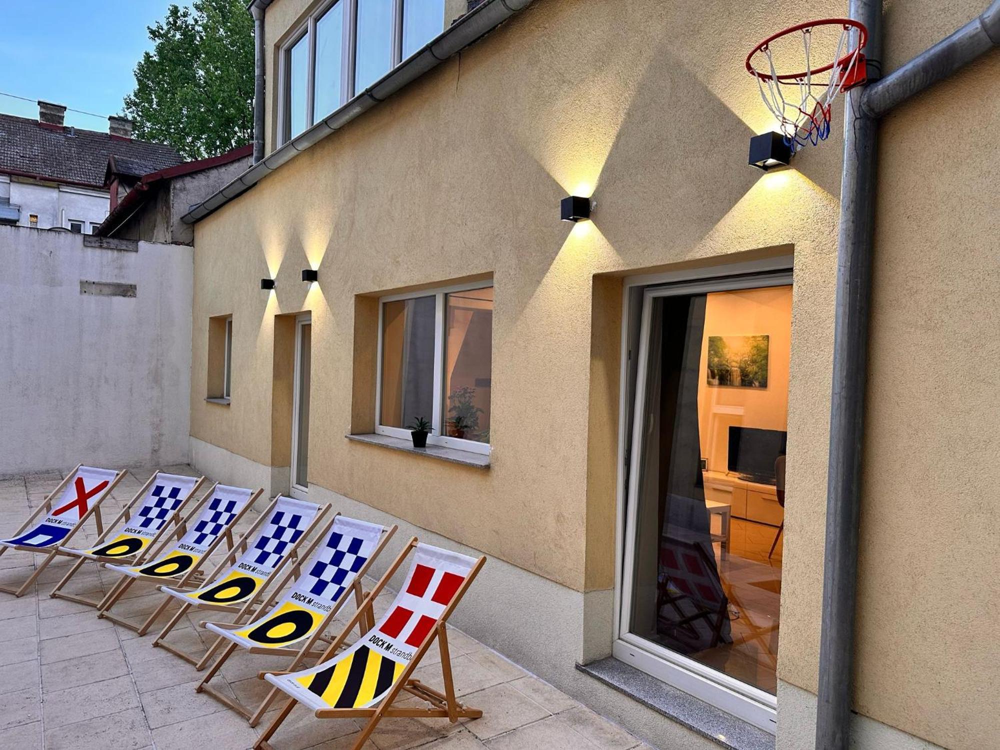 Spacious Central 4-Room Suite For 6 - Near Subway Вена Экстерьер фото